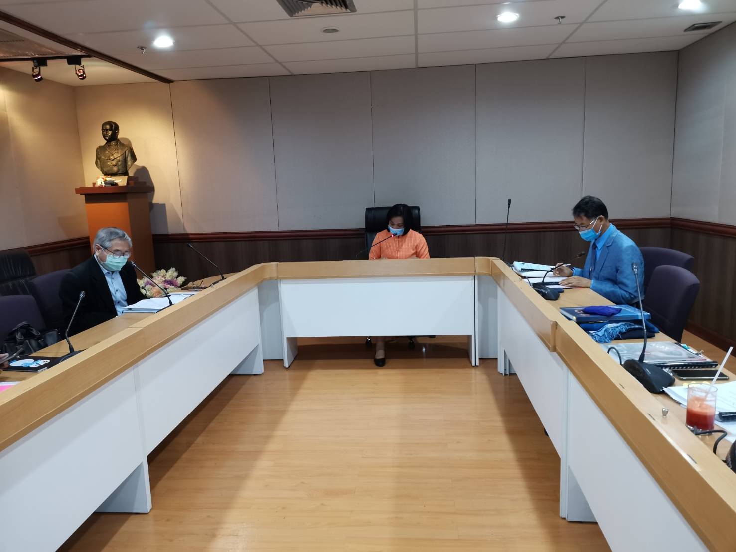 ประชุมคณะกรรมการคัดเลือกศิลปิน OTOP ปี พ.ศ. 2563