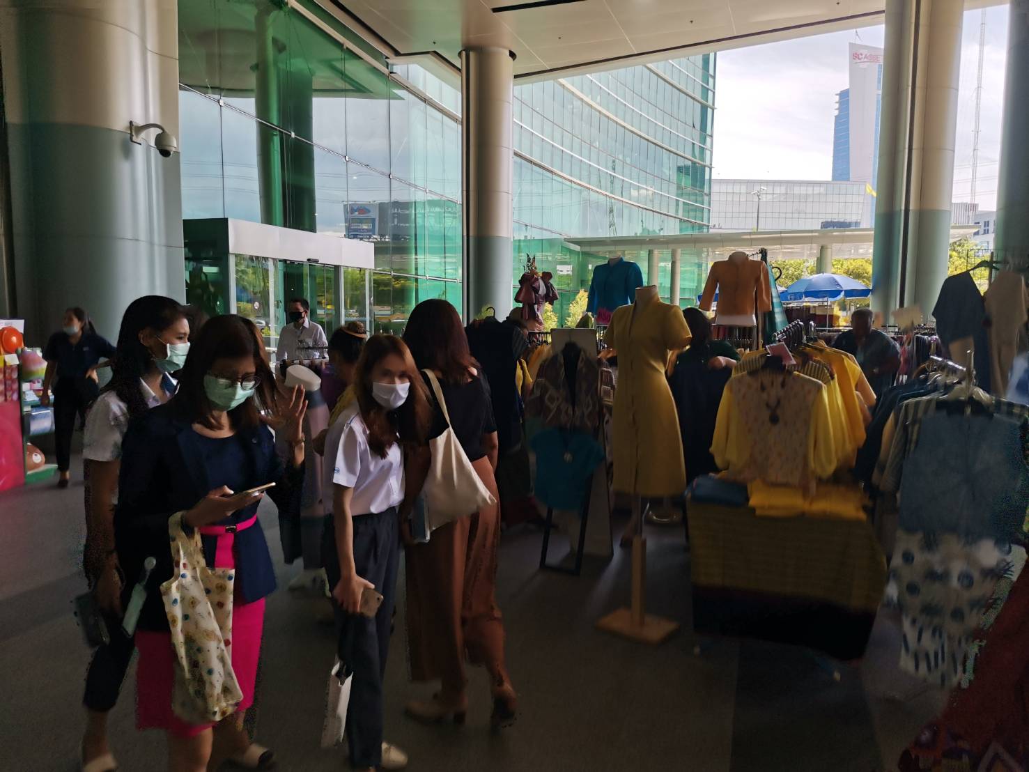 Road Show ผ้าไทย กระทรวงพลังงาน