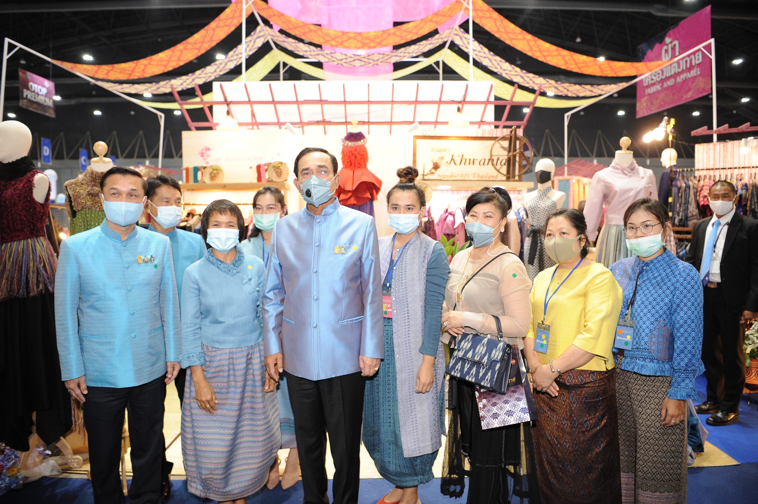 ภาพบรรยากาศงานพิธีเปิดงานศิลปาชีพ ประทีบไทย OTOP ก้าวไกลด้วยพระบารมี 2563