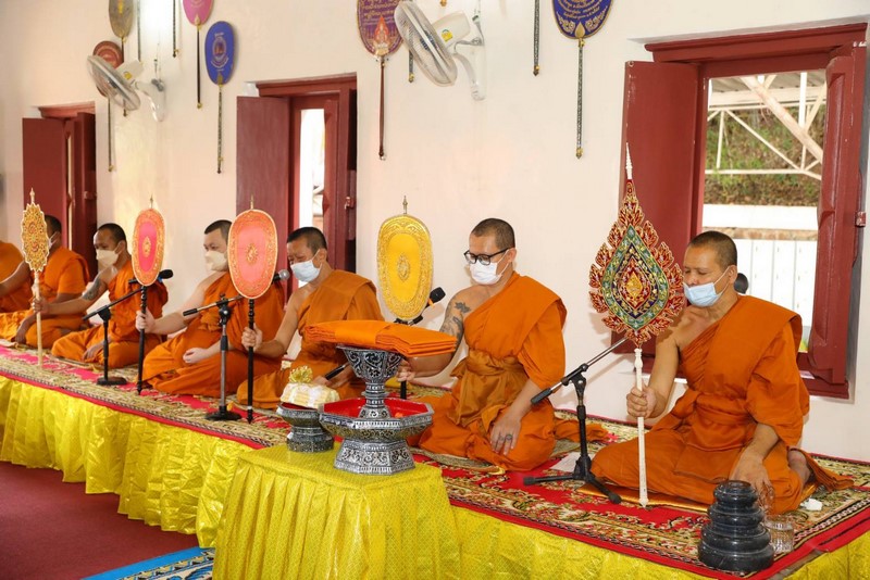 พระบาทสมเด็จพระเจ้าอยู่หัว  ทรงพระกรุณาโปรดเกล้าฯ พระราชทานผ้าพระกฐิน ประจำปี พ.ศ. 2564 ให้กรมการพัฒนาชุมชน นำไปทอดถวาย ณ วัดธรรมามูลวรวิหาร ตำบลธรรมามูล อำเภอเมืองชัยนาท จังหวัดชัยนาท