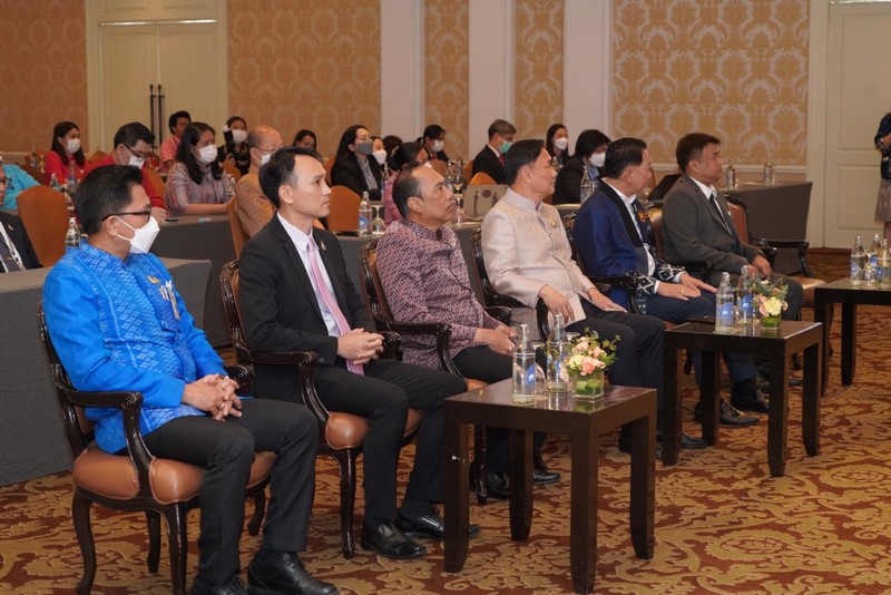 พช. ผนึกกำลัง 4 หน่วยงาน จับมือร่วมพัฒนาแพลตฟอร์มสำหรับสินค้าเกษตรและสินค้า OTOP ยกระดับสินค้าเกษตรไทย สร้างรายได้ ขยายตลาด ด้วยฐานข้อมูล