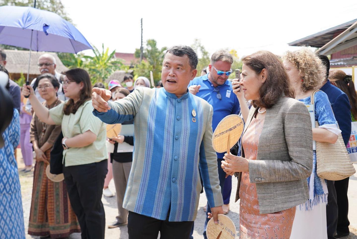 รองเลขาธิการ UN ชื่นชมกระทรวงมหาดไทยน้อมนำแนวพระดำริเจ้าฟ้าสิริวัณณวรีฯ “หมู่บ้านยั่งยืน” และ Fashion Sustainability มุ่งขับเคลื่อนขยายผล Best Practice บ้านโก่งธนู-ดอนกอย สู่หมู่บ้านยั่งยืนทั่วประเทศ พร้อมยกย่องการขับเคลื่อนตามแนวพระดำริสอดคล้องเป้าหมาย SDGs ที่มีคุณภาพ พร้อมจับมือเป็น Partnership เดินหน้าเผยแพร่เป็นตัวอย่างให้กับประเทศอื่น ๆ ในเวทีสหประชาชาติต่อไป