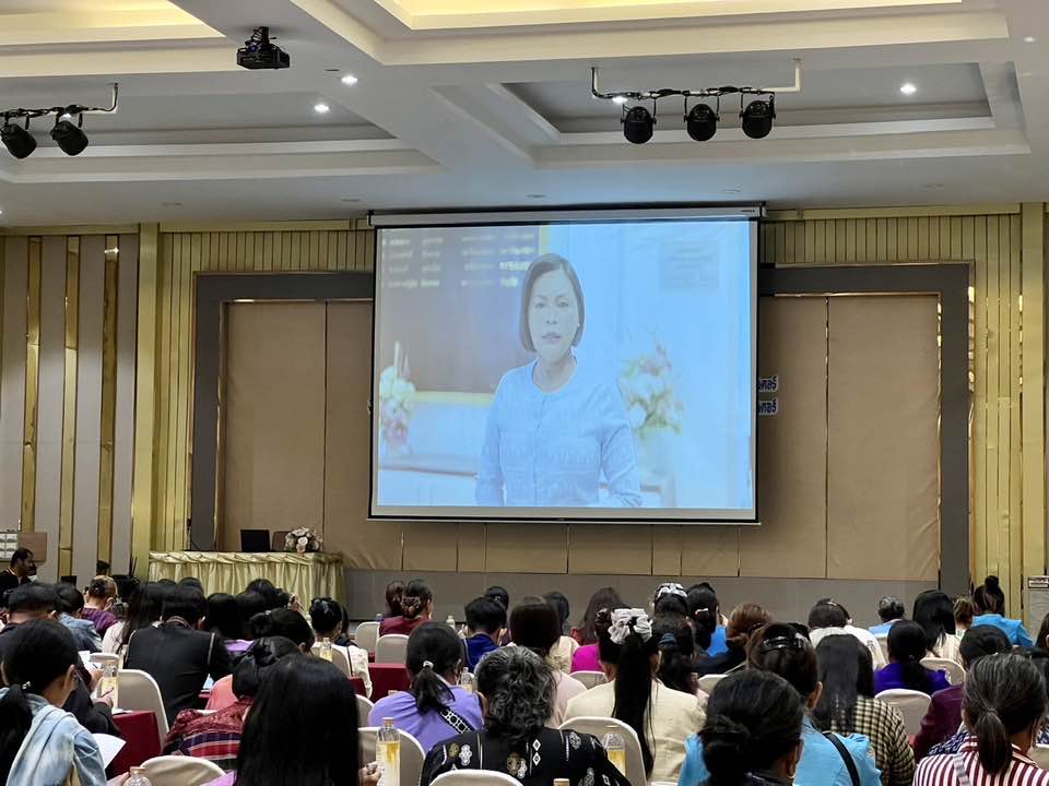 พช.ติวเข้มผู้ประกอบการ OTOP QD พัฒนาคุณภาพผลิตภัณฑ์ให้มีมาตรฐาน บรรจุภัณฑ์เป็นมิตรกับสิ่งแวดล้อม ตอบโจทย์ความต้องการผู้บริโภค วันที่ 28 มีนาคม 2566