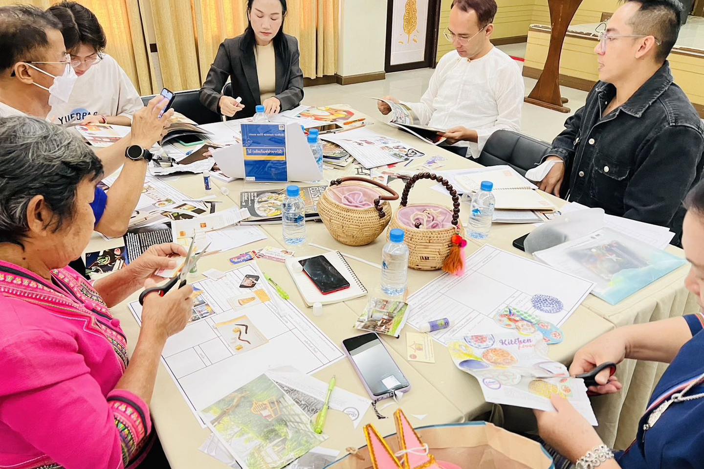 พช.ติวเข้มผู้ประกอบการ OTOP QD พัฒนาคุณภาพผลิตภัณฑ์ให้มีมาตรฐาน บรรจุภัณฑ์เป็นมิตรกับสิ่งแวดล้อม ตอบโจทย์ความต้องการผู้บริโภค วันที่ 28 มีนาคม 2566