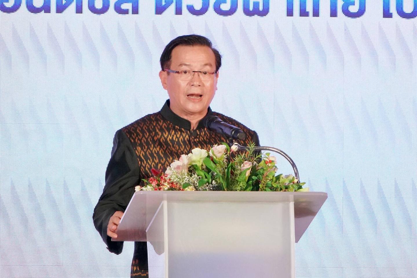 กระทรวงมหาดไทย กรมการพัฒนาชุมชน สมาคมแม่บ้านมหาดไทย จับมือกับบริษัท ทิพยประกันภัย จำกัด (มหาชน) บันทึกข้อตกลงความร่วมมือว่าด้วยการดำเนินโครงการ “ผ้าไทยใส่ให้สนุก”ปลุกกระแสการสวมใส่ผ้าไทย “ชิคแอนด์ชิล ด้วยผ้าไทย ไปกับทิพย”