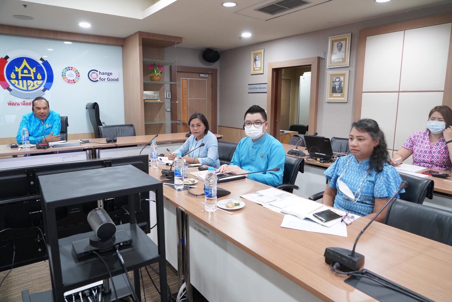 พช.กระชับความสัมพันธ์กับบริษัท แอร์บีเอ็นบี (Airbnb) ต่อยอดชุมชนท่องเที่ยว OTOP นวัตวิถี ชูการประชาสัมพันธ์ผ่านช่องทาง Application Airbnb