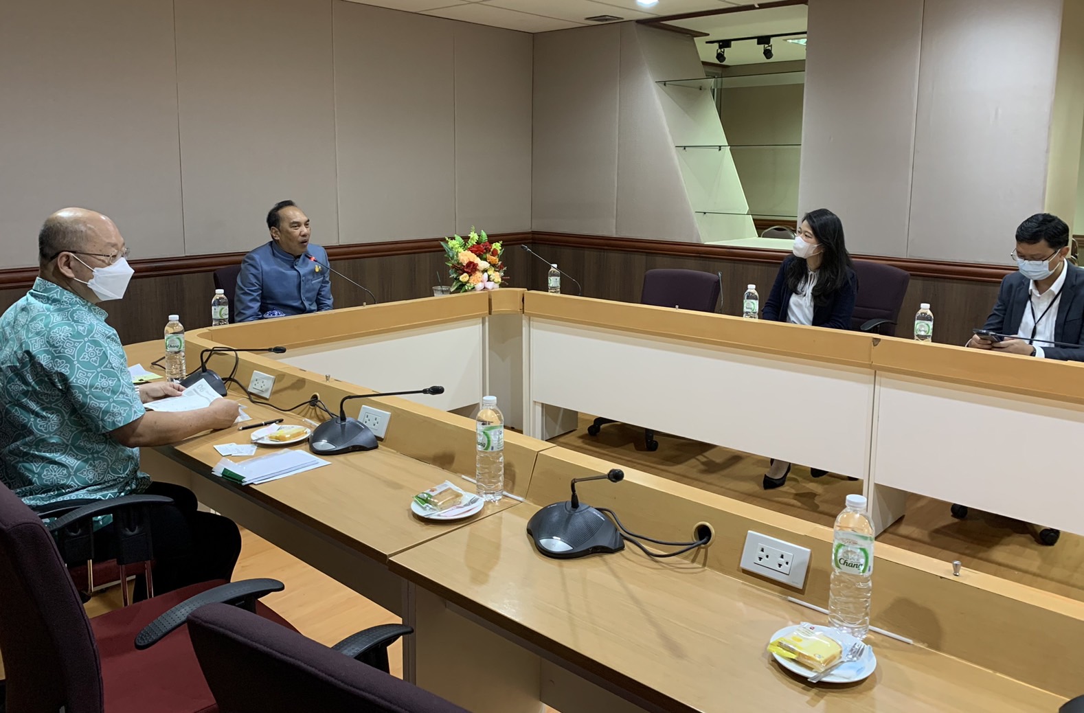 พช. ร่วมประชุมหารือกับ ผู้แทนจากธนาคารกสิกรไทย ในการนำเสนอบริการ “K SHOP แอปพลิเคชั่นรับชำระเงินและจัดการร้านค้า”