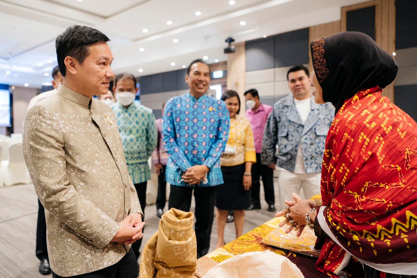 พช ชูผ้าไทย จัดโครงการพัฒนาศักยภาพผู้ผลิต ผู้ประกอบการ ประเภทผ้าและหัตถกรรม ภาคใต้