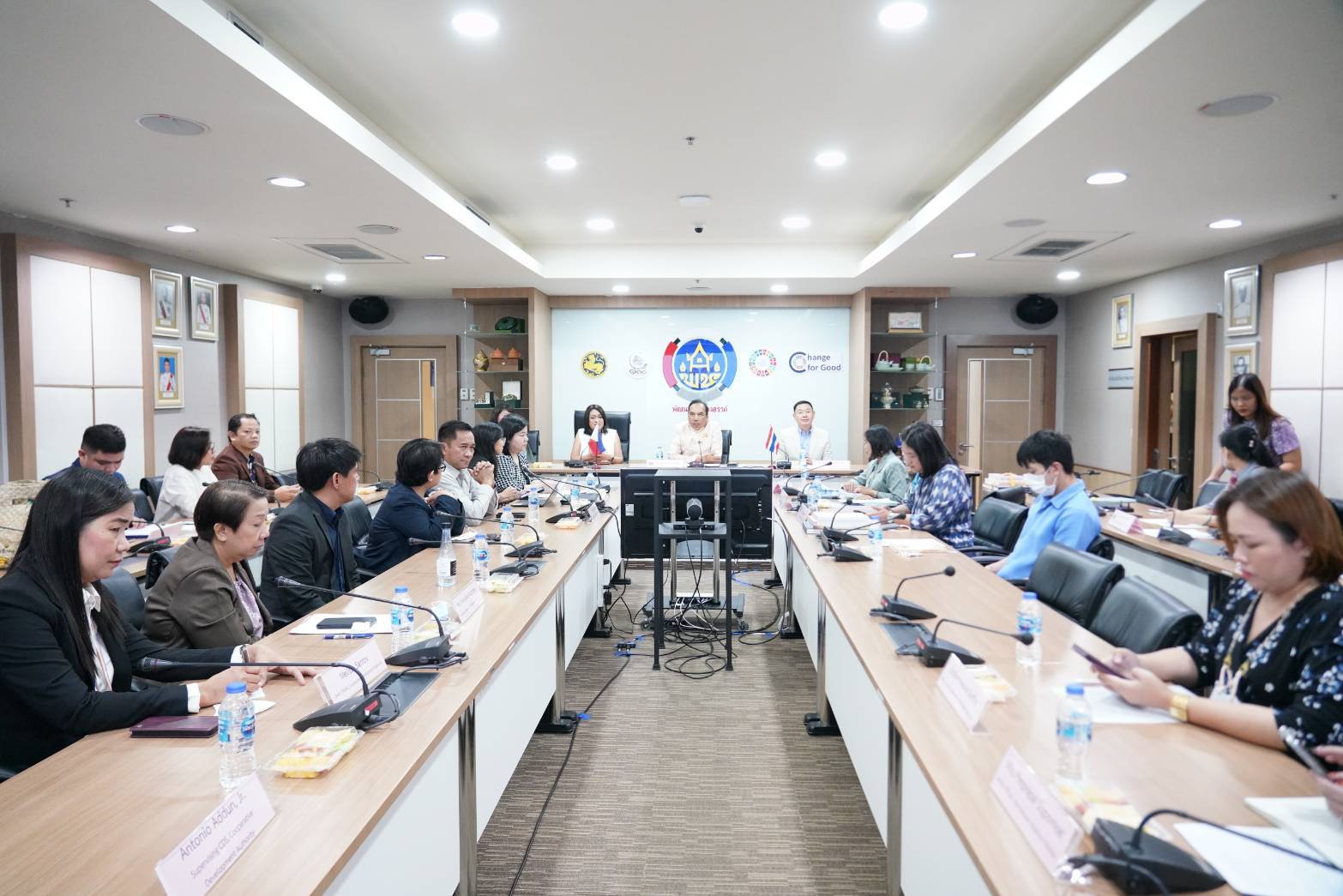 กรมการพัฒนาชุมชน กระทรวงมหาดไทย จับมือกระทรวงพาณิชย์และอุตสาหกรรรม สาธารณรัฐฟิลิปปินส์ หารือสร้างความร่วมมือด้านการพัฒนาผลิตภัณฑ์ OTOP ขับเคลื่อนสู่สากล