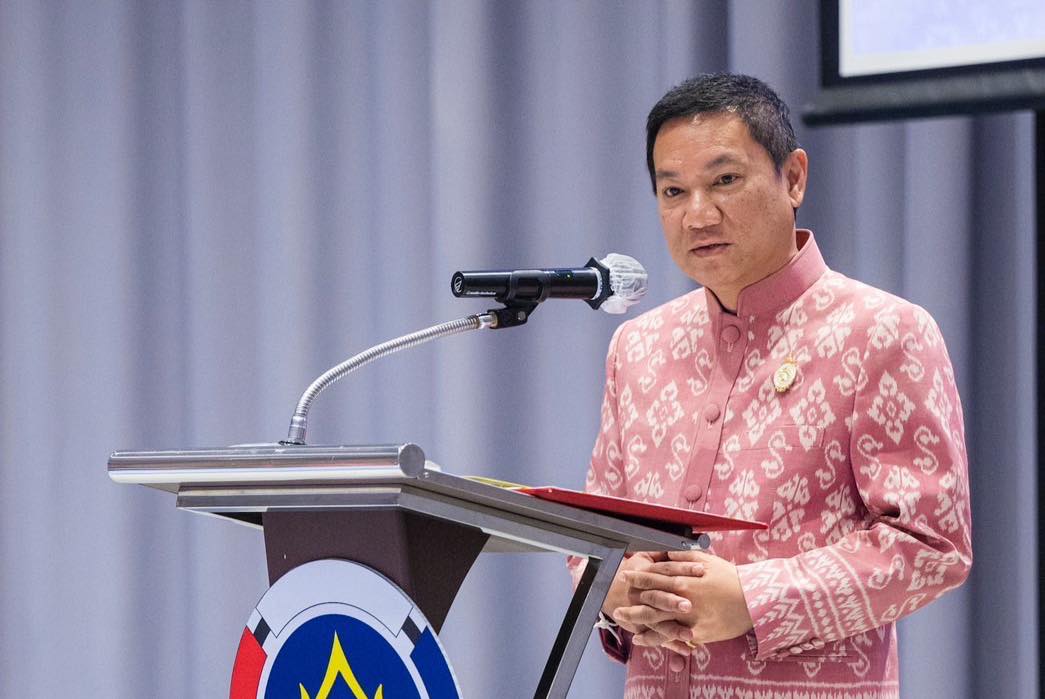 พช. ติวเข้ม  พัฒนาศักยภาพผู้ผลิต ผู้ประกอบการ ประเภทผ้าและหัตถกรรม ภาคตะวันออกเฉียงเหนือ