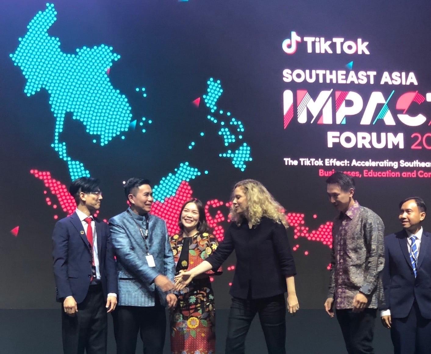 กรมการพัฒนาชุมชน ร่วมงาน “TikTok Southeast Asia Impact Forum” ณ  กรุงจาการ์ตา สาธารณรัฐอินโดนีเซีย