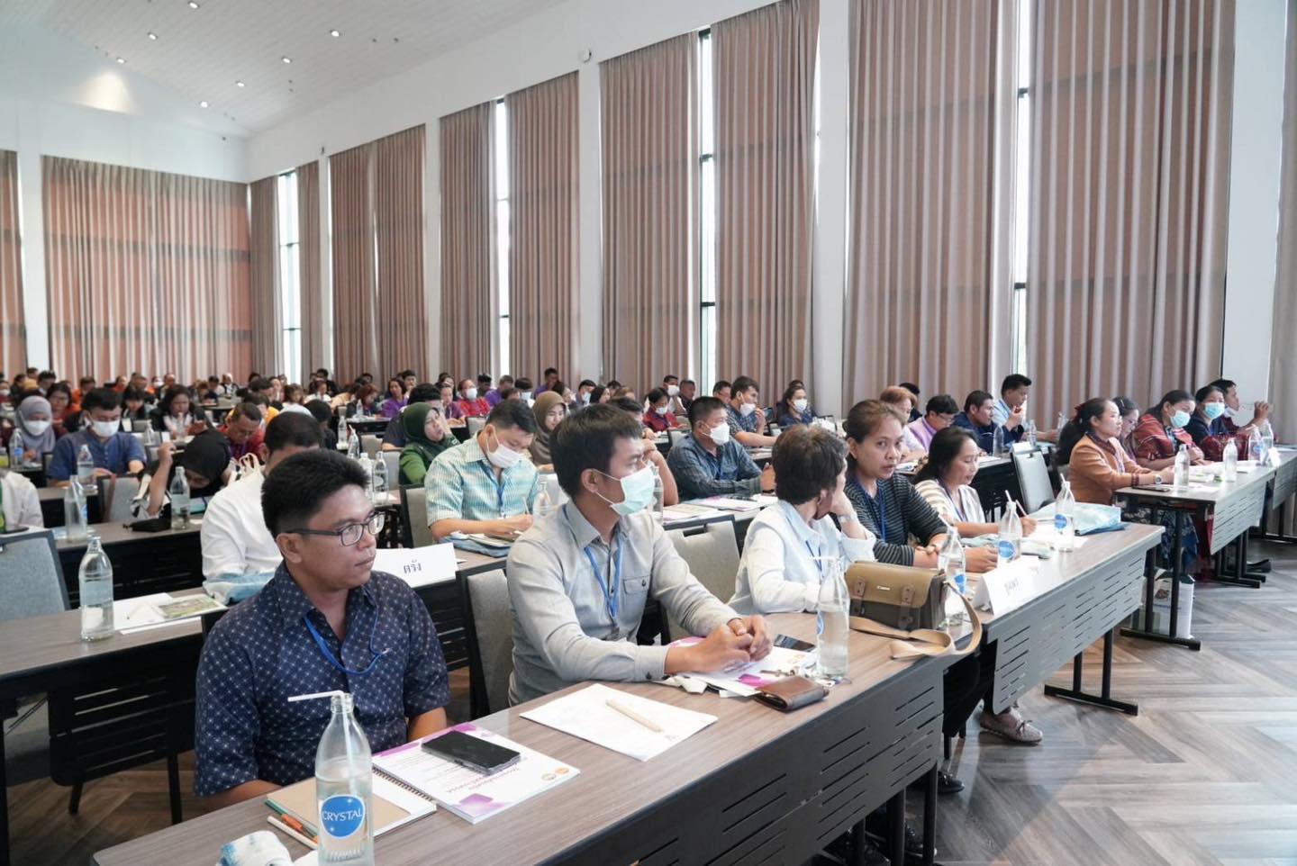 พช. เดินหน้าประเมินผลการดำเนินงานแบบเสริมพลัง Empowerment Evaluation : EE รุ่นที่ 2 ผลักดันการพัฒนาชุมชนท่องเที่ยว OTOP นวัตวิถี กระจายรายได้สู่ชุมชน
