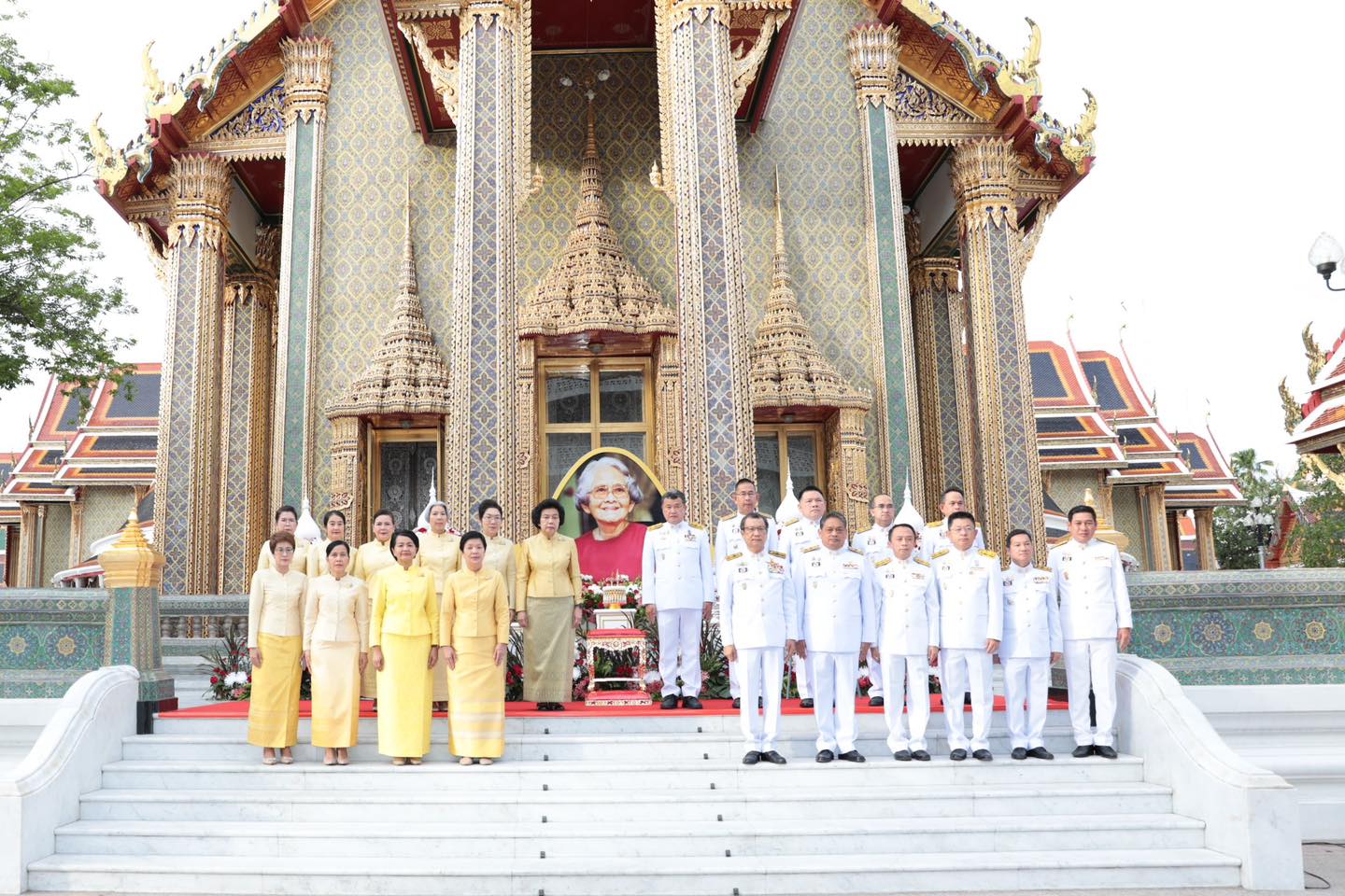 กรมการพัฒนาชุมชน เข้าร่วมพิธีทำบุญเนื่องในวันคล้ายวันสวรรคตสมเด็จพระศรีนครินทราบรมราชชนนี