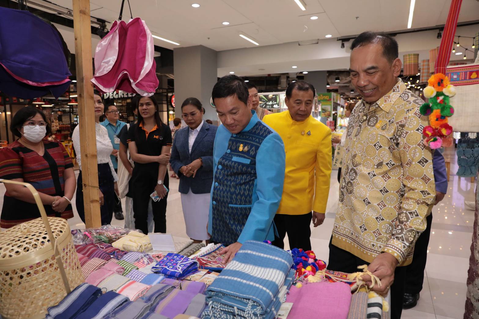 พช. ชวนช้อป OTOP ประเภทผ้า และเครื่องแต่งกาย 27-31 ก.ค. 66 ที่เซ็นทรัลแจ้งวัฒนะ