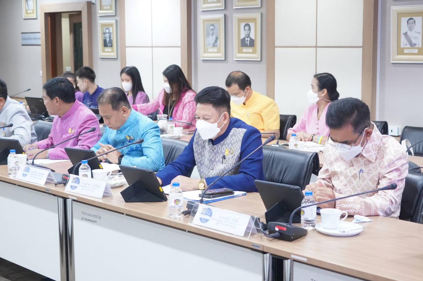 พช. ประชุมประจำเดือนผ่านระบบการประชุมทางไกล 76 จังหวัด เน้นย้ำ งาน พช. ต้องยึดประชาชนเป็นศูนย์กลาง บูรณาการเชื่อมโยงภาคีเครือข่ายร่วมแก้ไขปัญหา พัฒนาคุณภาพชีวิตประชาชน
