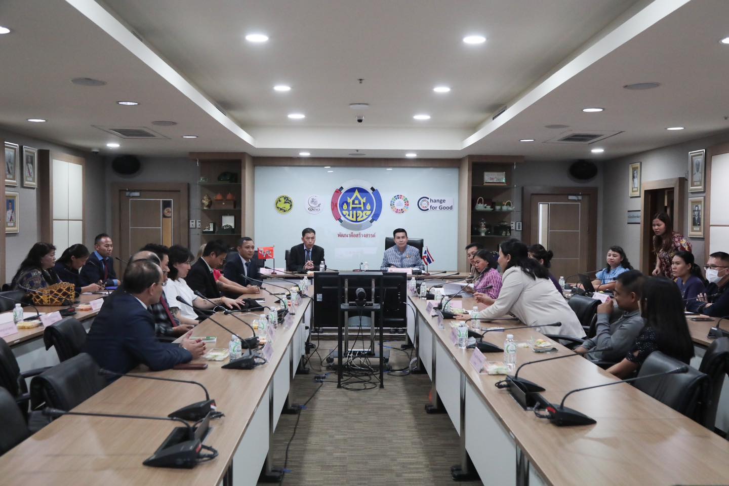 กรมการพัฒนาชุมชน ต้อนรับคณะจากประเทศภูฏาน แลกเปลี่ยนความคิดเห็น ศึกษาดูงานหนึ่งตำบล หนึ่งผลิตภัณฑ์