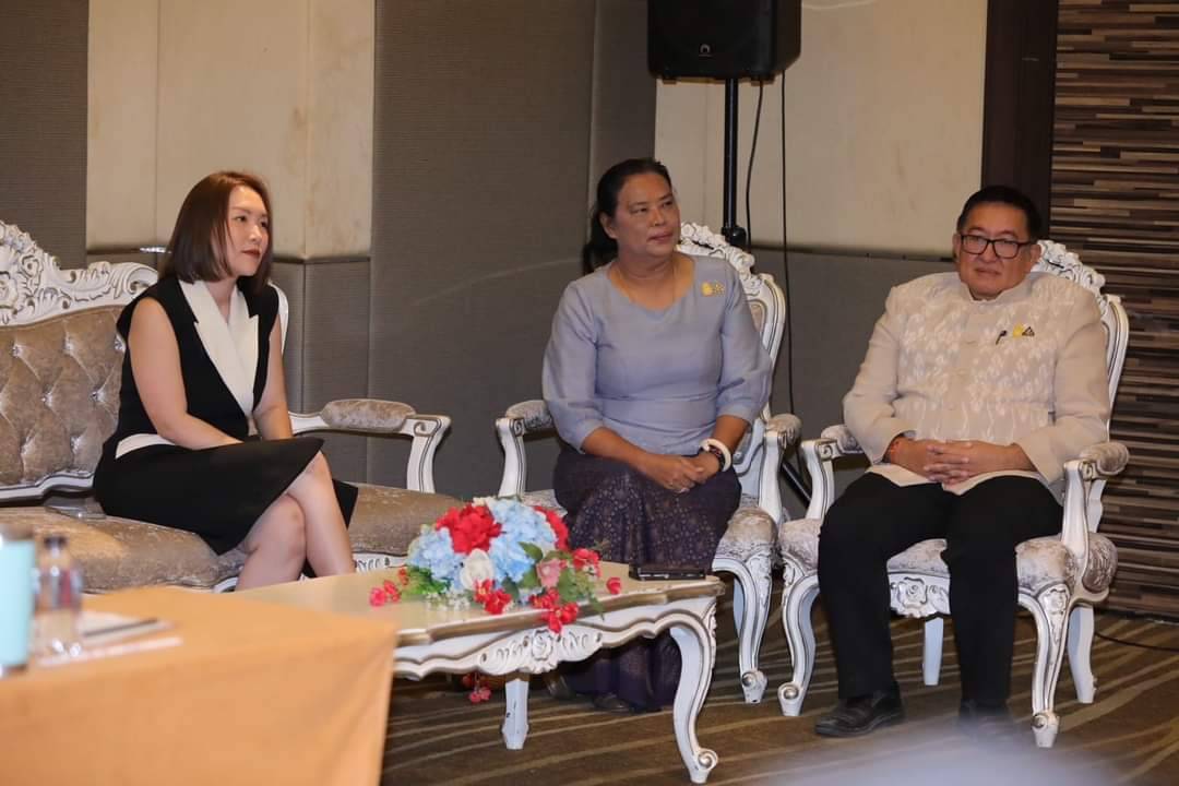 นายวรงค์  แสงเมือง รองอธิบดีกรมการพัฒนาชุมชน เป็นประธานในพิธีเปิดการประชุมเชิงปฏิบัติการ ติดอาวุธกลยุทธ์ออนไลน์ เพิ่มยอดขายด้วยคอนเทนต์