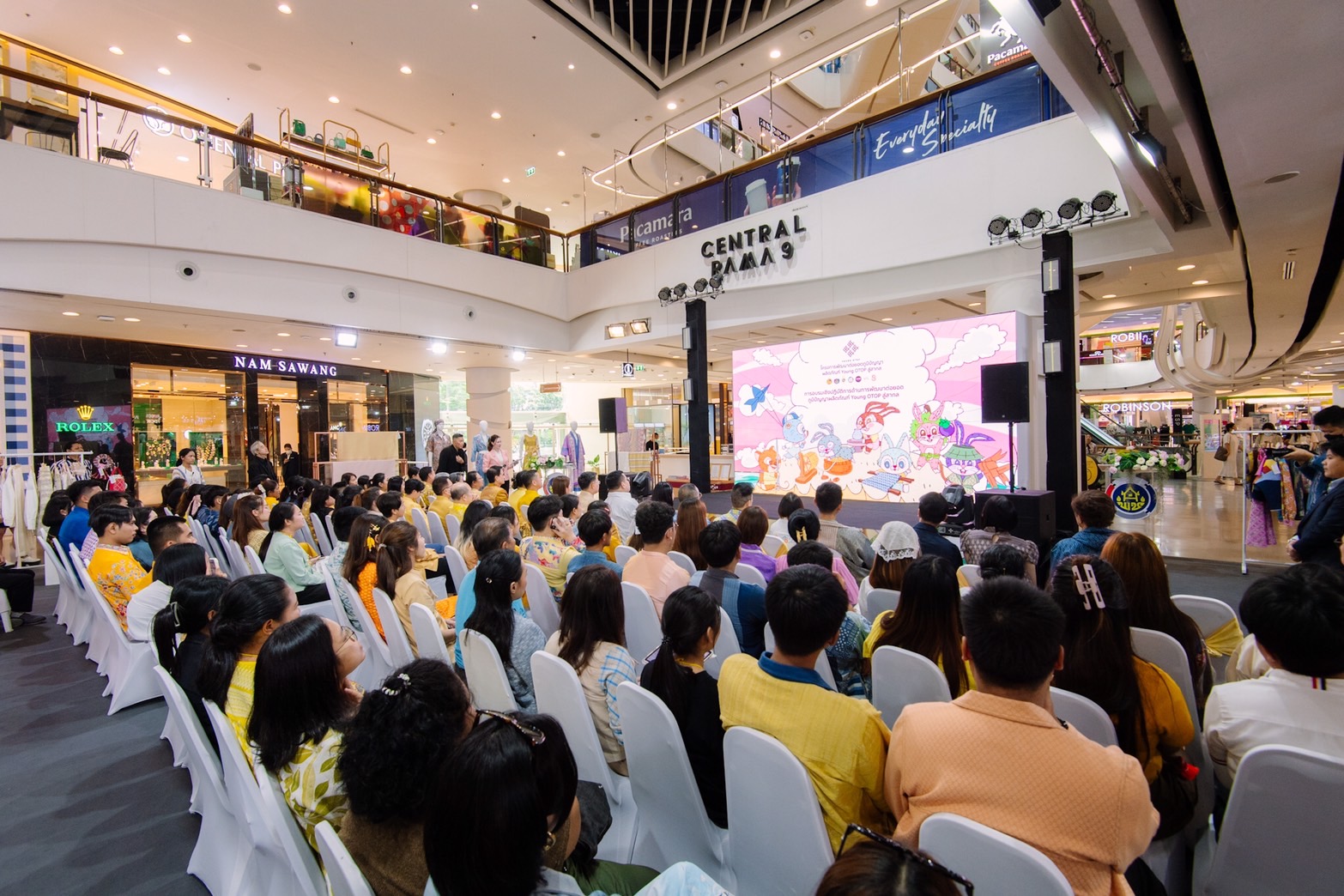 สุดยอดเยาวชน Young OTOP รุ่นใหม่ กรมการพัฒนาชุมชน จัดโชว์ผลงานผลิตภัณฑ์เข้าร่วมประกวด สืบทอดภูมิปัญญา OTOP สู่สากล