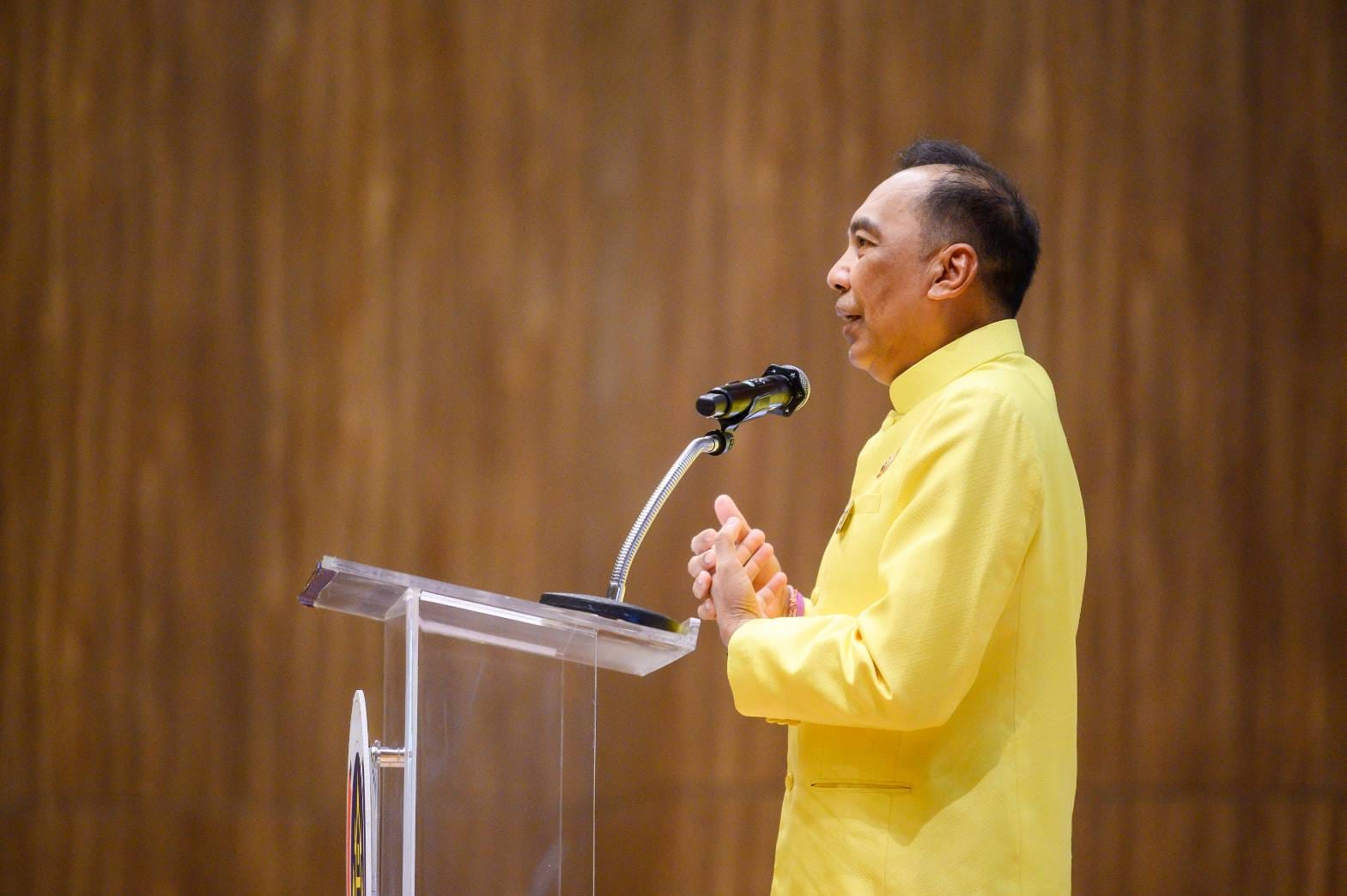 พช. รุดหน้าปลุกกระแสเทรนด์สีสไตล์ไทย จัดประชุมวิชาการ Symposium การพัฒนาองค์ความรู้เพื่อการพัฒนาผลิตภัณฑ์สู่สากล ประจำปี 2567 Thai Textiles Trend Book Spring/Summer 2025 จุดดำเนินการที่ 3 จังหวัดขอนแก่น
