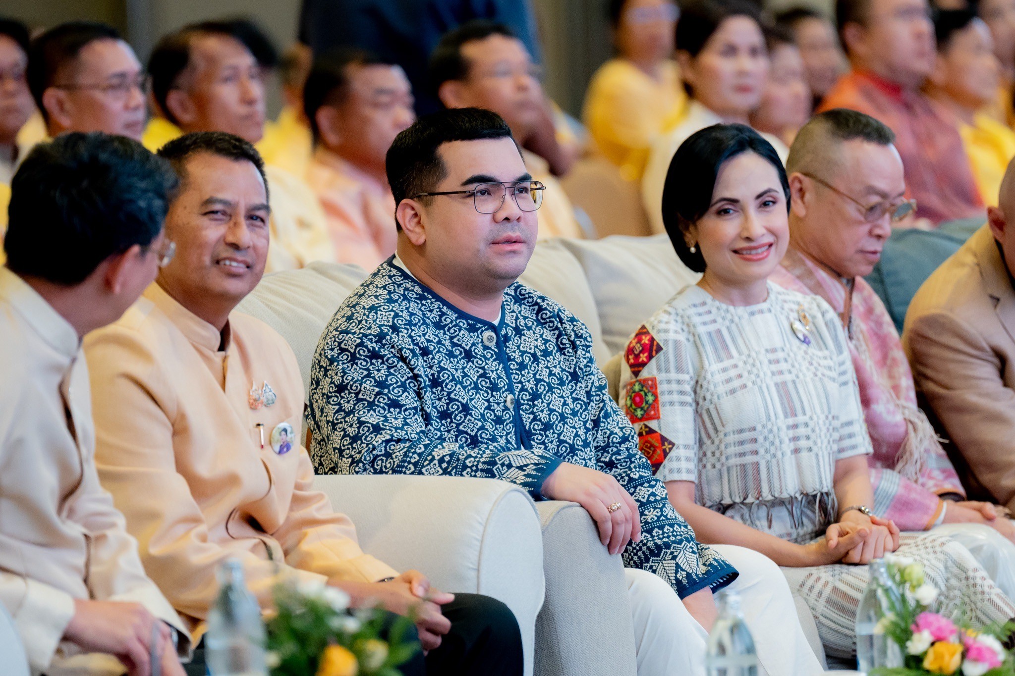 มท. ปิดท้ายการประกวดผ้าลายพระราชทาน “ผ้าลายสิริวชิราภรณ์” และงานหัตถกรรมระดับ ภาคตะวันออกฉียงเหนือ ตามโครงการส่งเสริมภูมิปัญญาและพัฒนาศักยภาพผ้าไทยและงานหัตถกรรม สู่การเป็นแฟชั่นแห่งความยั่งยืน