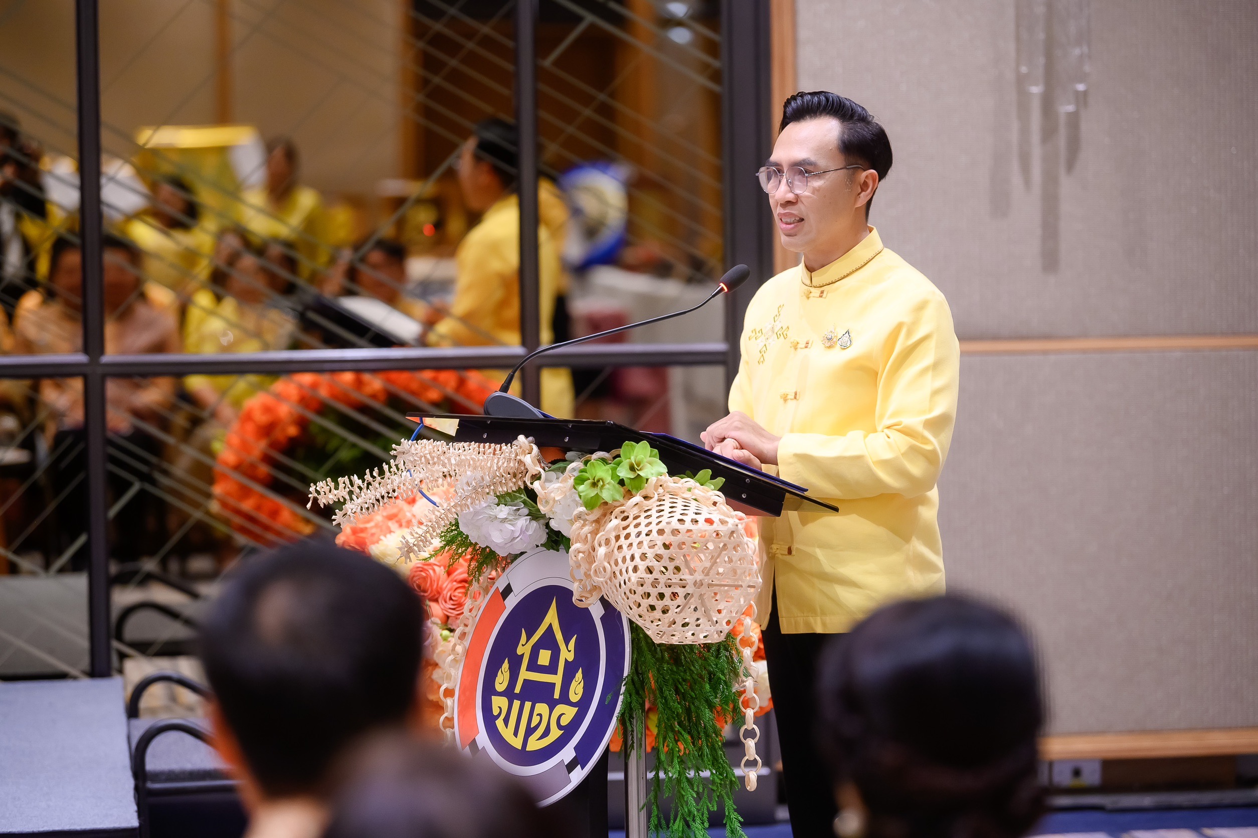 นายสุทธิพงษ์ จุลเจริญ ปลัดกระทรวงมหาดไทย พร้อมด้วยดร.วันดี กุญชรยาคง จุลเจริญ นายกสมาคมแม่บ้านมหาดไทย ให้เกียรติเป็นประธานในพิธีการประกวดผ้าลายพระราชทาน “ผ้าลายสิริวชิราภรณ์” และงานหัตถกรรม ภาคเหนือ ณ โรงแรมมีเลีย เชียงใหม่