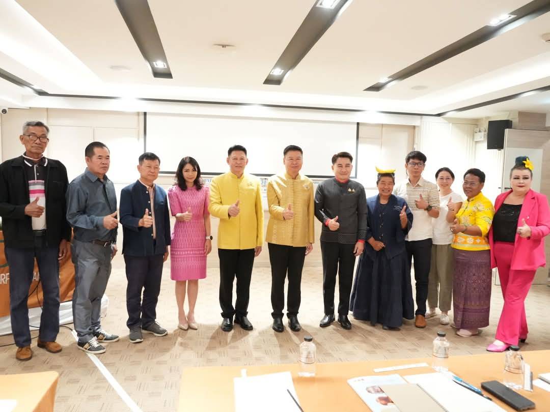 พช. ติวเข้มผู้ประกอบการชุมชนเชิงธุรกิจ ตามแนวทาง Soft Power สู่การพัฒนาที่ยั่งยืน จัดประชุมเชิงปฏิบัติการเพิ่มประสิทธิภาพการบริหารจัดการและพัฒนามาตรฐานสถาบันส่งเสริมความรู้ภูมิปัญญา (OTOP Academy)